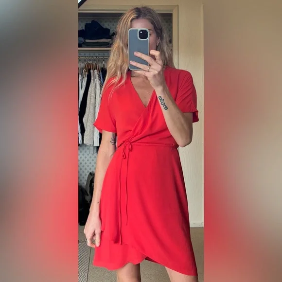 Babaton Aritzia Wallace Red Wrap Short Sleeve Mini Dress - Picture 4 of 14